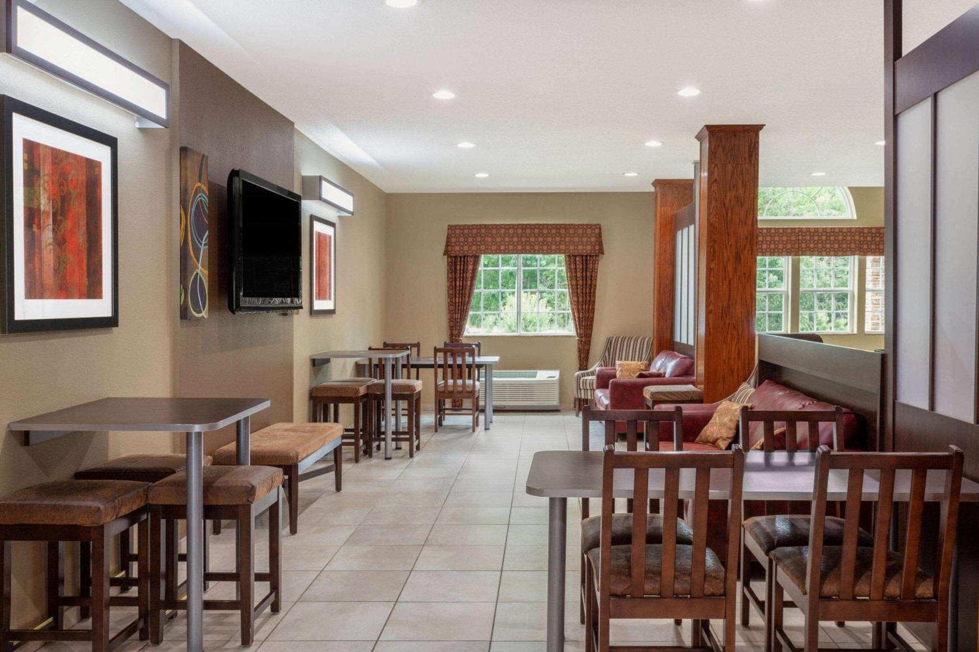 Microtel Inn & Suites By Wyndham Columbia Eksteriør billede